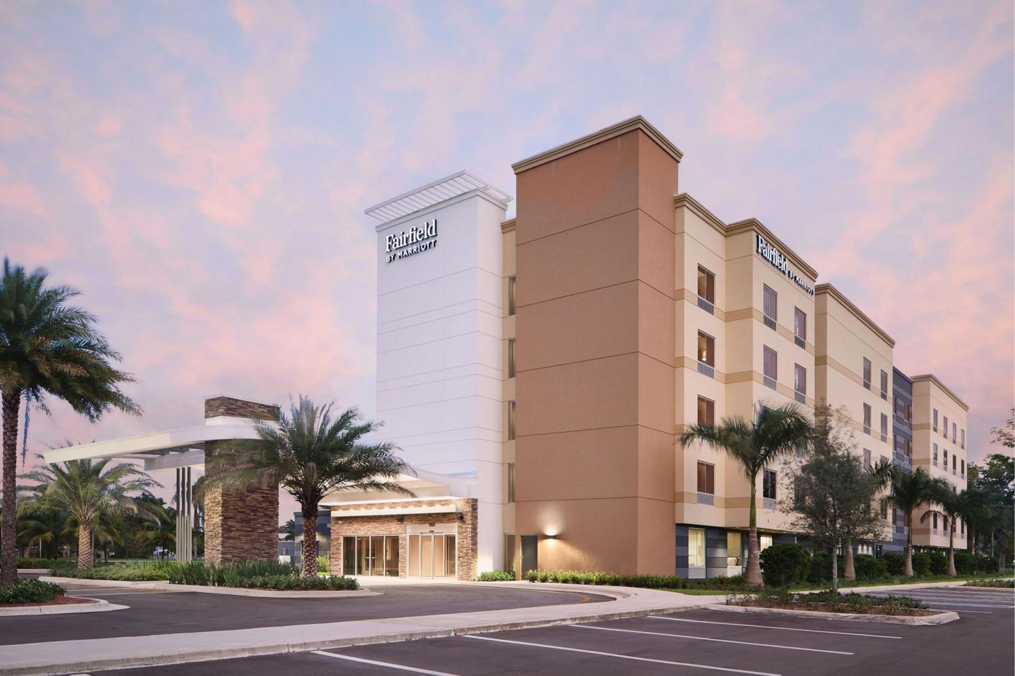 Fairfield Inn & Suites By Marriott Fort Lauderdale Northwest Tamarac Buitenkant foto